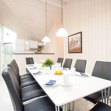 Retreat Near Coastal Walks *